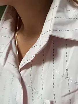 Linaannn online show from 11/10/25, 02:16