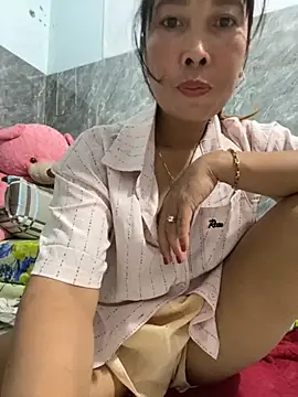 Linaannn online show from 12/03/25, 11:53