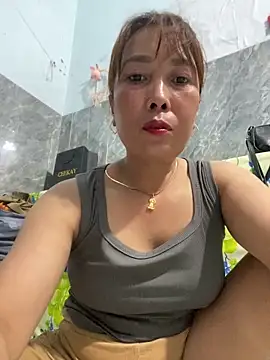 Linaannn online show from 03/31/26, 01:02