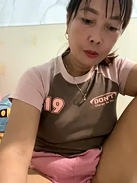 Linaannn online show from 09/19/25, 12:25