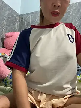 Linaannn online show from 12/02/25, 11:50