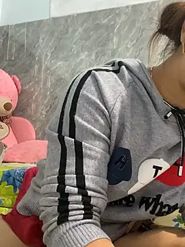 Linaannn online show from 11/20/25, 11:55