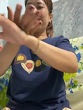 Linaannn online show from 02/23/26, 12:01