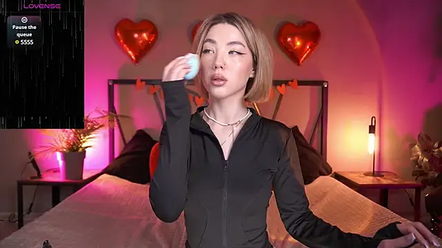 LindaThacker online show from 02/13/25, 05:16