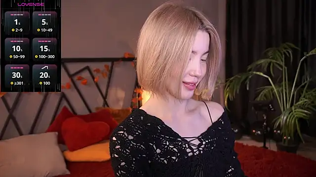 LindaThacker online show from 11/13/25, 04:27