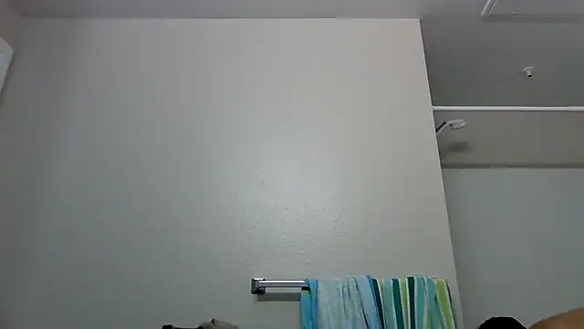 Snapshot of sissyhellokitty00 chatting on 12/16/24, 10:03 sissyhellokitty00 online show from 12/16/24, 10:03