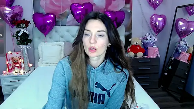 VioletUmi online show from 02/09/25, 08:54