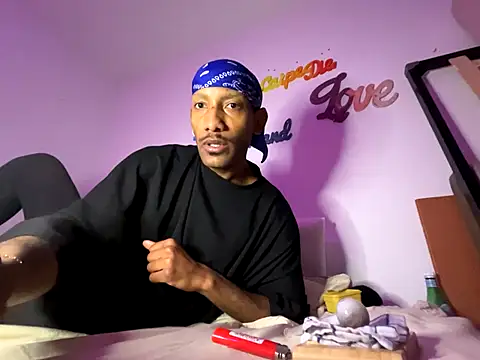 Snapshot of esteraulxxx chatting on 12/07/24, 09:06 esteraulxxx online show from 12/07/24, 09:06