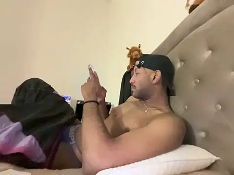 Snapshot of esteraulxxx chatting on 10/05/25, 04:53 esteraulxxx online show from 10/05/25, 04:53