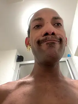 Snapshot of esteraulxxx chatting on 09/08/25, 06:18 esteraulxxx online show from 09/08/25, 06:18