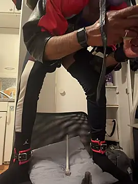 Snapshot of esteraulxxx chatting on 12/04/25, 06:18 esteraulxxx online show from 12/04/25, 06:18