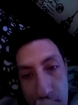 alexmoragomez online show from 04/20/26, 05:03
