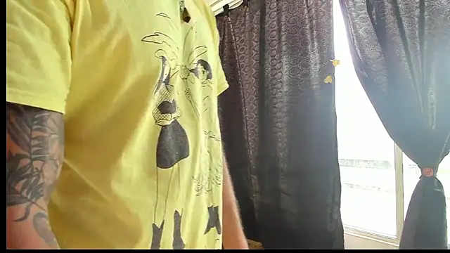 Snapshot of MARCELOANDLUCIAN chatting on 09/28/25, 08:49 MARCELOANDLUCIAN online show from 09/28/25, 08:49