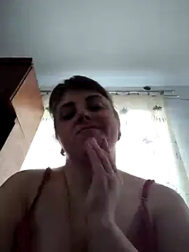 Snapshot of CoddessCrystal chatting on 03/17/25, 05:34 CoddessCrystal online show from 03/17/25, 05:34