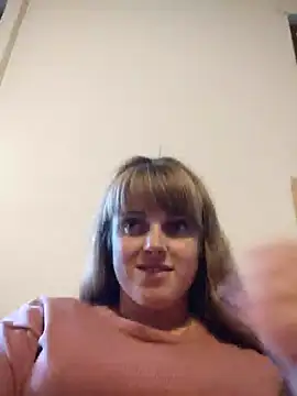 Snapshot of CoddessCrystal chatting on 09/28/25, 01:07 CoddessCrystal online show from 09/28/25, 01:07