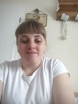 Snapshot of CoddessCrystal chatting on 02/09/26, 09:40 CoddessCrystal online show from 02/09/26, 09:40