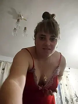 Snapshot of CoddessCrystal chatting on 10/21/25, 04:12 CoddessCrystal online show from 10/21/25, 04:12