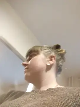 Snapshot of CoddessCrystal chatting on 02/20/26, 06:26 CoddessCrystal online show from 02/20/26, 06:26