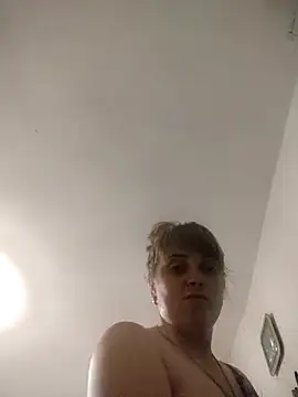 Snapshot of CoddessCrystal chatting on 11/08/25, 04:49 CoddessCrystal online show from 11/08/25, 04:49