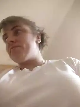 Snapshot of CoddessCrystal chatting on 02/22/26, 06:27 CoddessCrystal online show from 02/22/26, 06:27