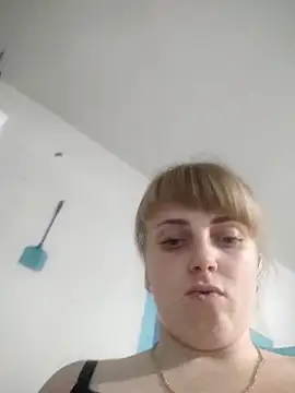 Snapshot of CoddessCrystal chatting on 11/07/25, 01:48 CoddessCrystal online show from 11/07/25, 01:48