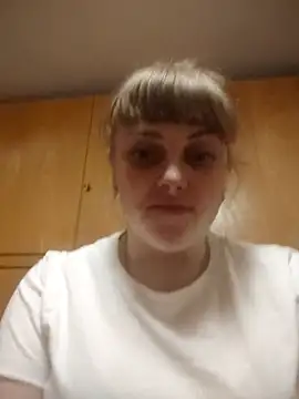 Snapshot of CoddessCrystal chatting on 02/18/26, 07:10 CoddessCrystal online show from 02/18/26, 07:10