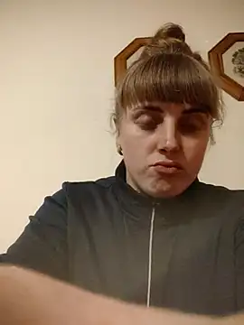 Snapshot of CoddessCrystal chatting on 02/25/26, 07:03 CoddessCrystal online show from 02/25/26, 07:03