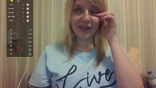 Snapshot of urbadkitty chatting on 10/10/25, 01:56 urbadkitty online show from 10/10/25, 01:56