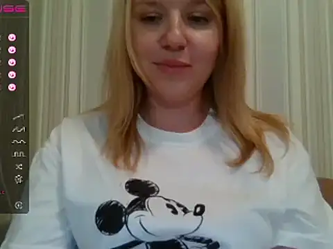 Snapshot of urbadkitty chatting on 03/21/25, 12:17 urbadkitty online show from 03/21/25, 12:17