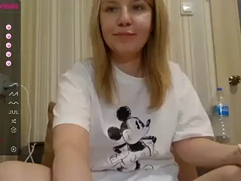 Snapshot of urbadkitty chatting on 03/14/25, 02:52 urbadkitty online show from 03/14/25, 02:52