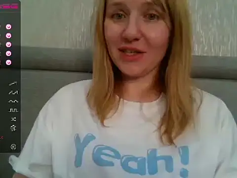 Snapshot of urbadkitty chatting on 01/14/25, 09:45 urbadkitty online show from 01/14/25, 09:45