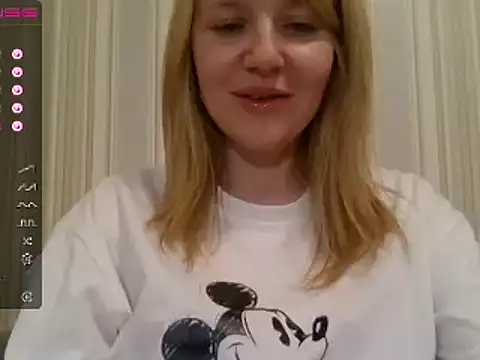 Snapshot of urbadkitty chatting on 01/24/25, 05:42 urbadkitty online show from 01/24/25, 05:42