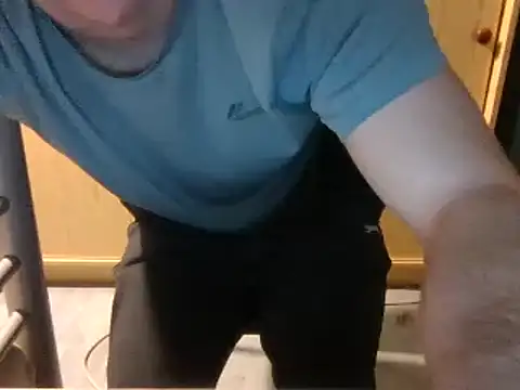 Snapshot of rugbyboy22 chatting on 09/12/25, 05:02 rugbyboy22 online show from 09/12/25, 05:02
