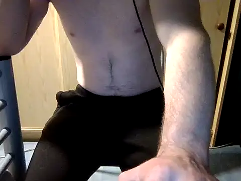Snapshot of rugbyboy22 chatting on 10/18/25, 06:21 rugbyboy22 online show from 10/18/25, 06:21