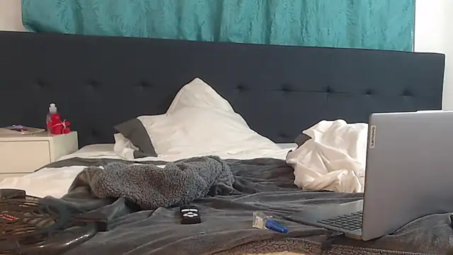 luna palmerau online show from 01/09/25, 03:04