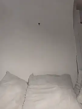 gymyagirlll online show from 10/25/25, 03:17