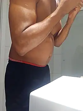 Snapshot of Binhosex2024 chatting on 03/08/25, 03:17 Binhosex2024 online show from 03/08/25, 03:17