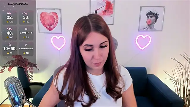 NellieMccaffrey online show from 01/04/25, 11:00