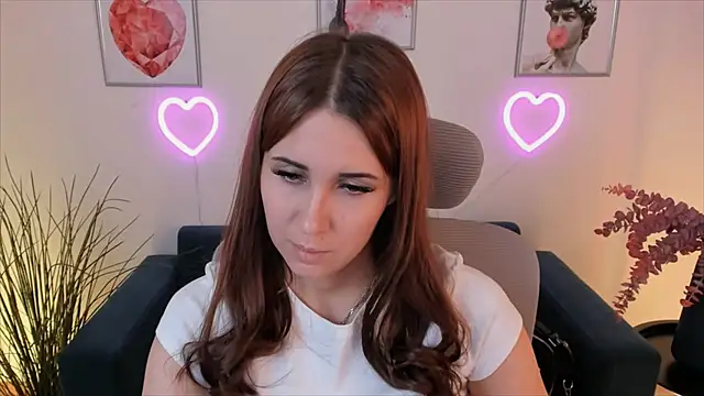 NellieMccaffrey online show from 12/21/24, 01:15