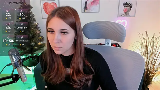 NellieMccaffrey online show from 12/27/24, 01:43