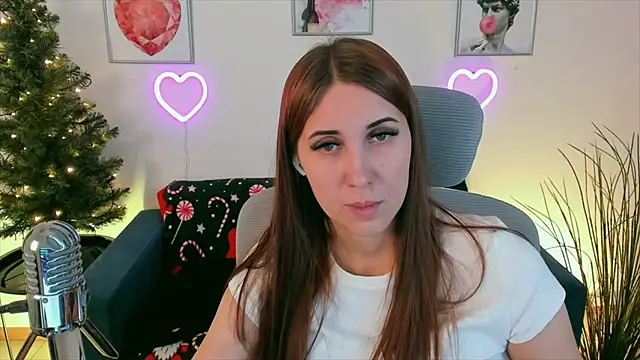 NellieMccaffrey online show from 12/25/24, 10:59