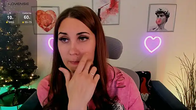 NellieMccaffrey online show from 12/28/24, 07:33