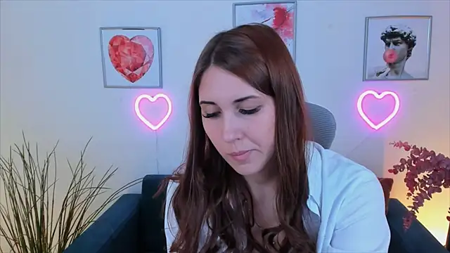 NellieMccaffrey online show from 12/16/24, 07:21