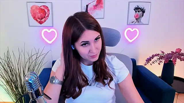 NellieMccaffrey online show from 01/19/25, 07:36