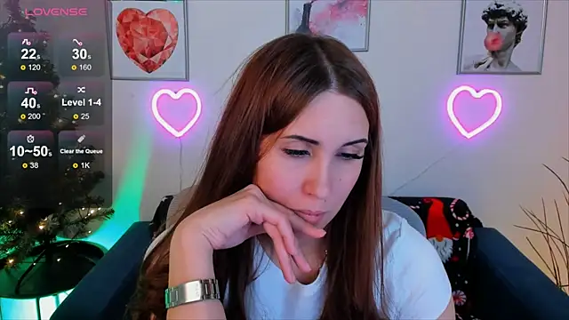 NellieMccaffrey online show from 12/23/24, 10:23