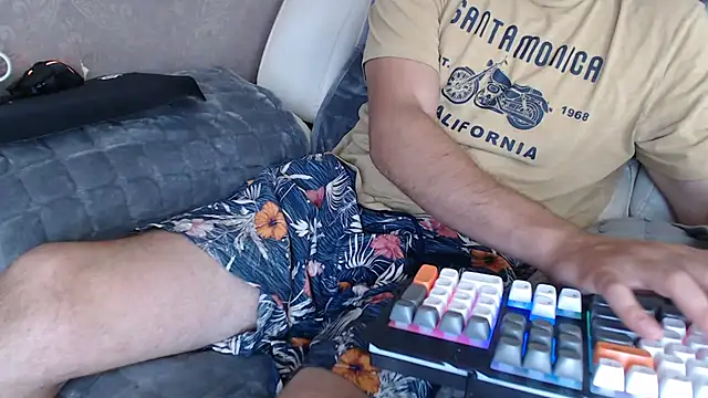 MrStraightDik online show from 07/10/26, 10:59