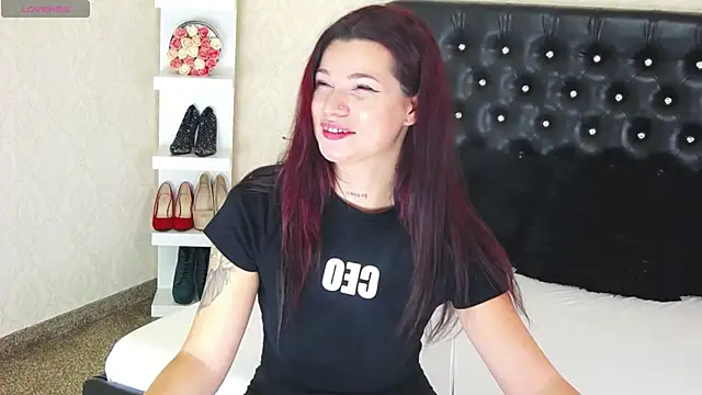 Allisonn223 online show from 10/17/25, 12:40