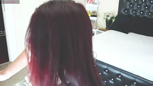 Allisonn223 online show from 04/26/26, 12:02