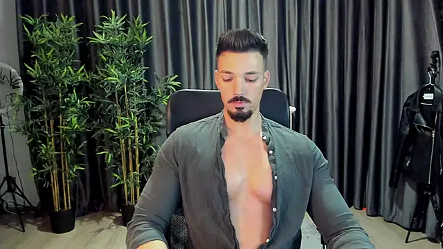 Snapshot of HaydenSpearss chatting on 03/18/25, 04:39 HaydenSpearss online show from 03/18/25, 04:39