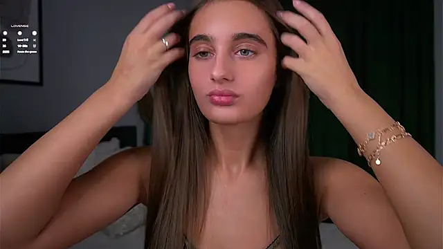 Snapshot of PiquingOgalala chatting on 11/26/25, 01:05 PiquingOgalala online show from 11/26/25, 01:05